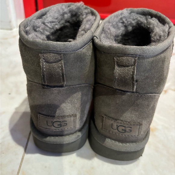 Grey Uggs - Picture 6 of 6